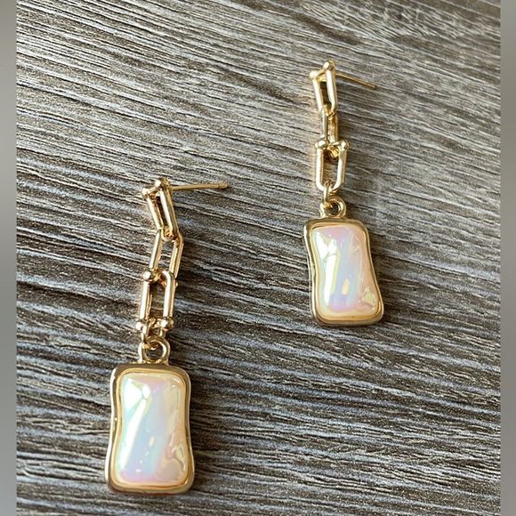 Vintage style drop earrings A49 - Picture 2 of 4